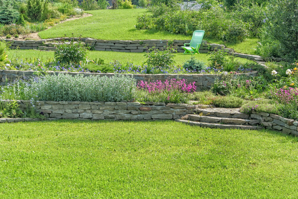 Mit Einer Mauer Den H Henunterschied Im Garten Ausgleichen So Geht S