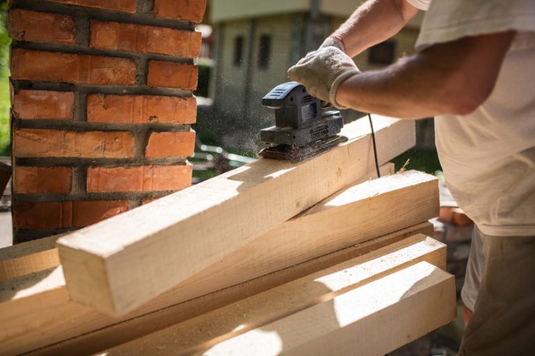 Holzbalken befestigen » Diese Methoden sind üblich