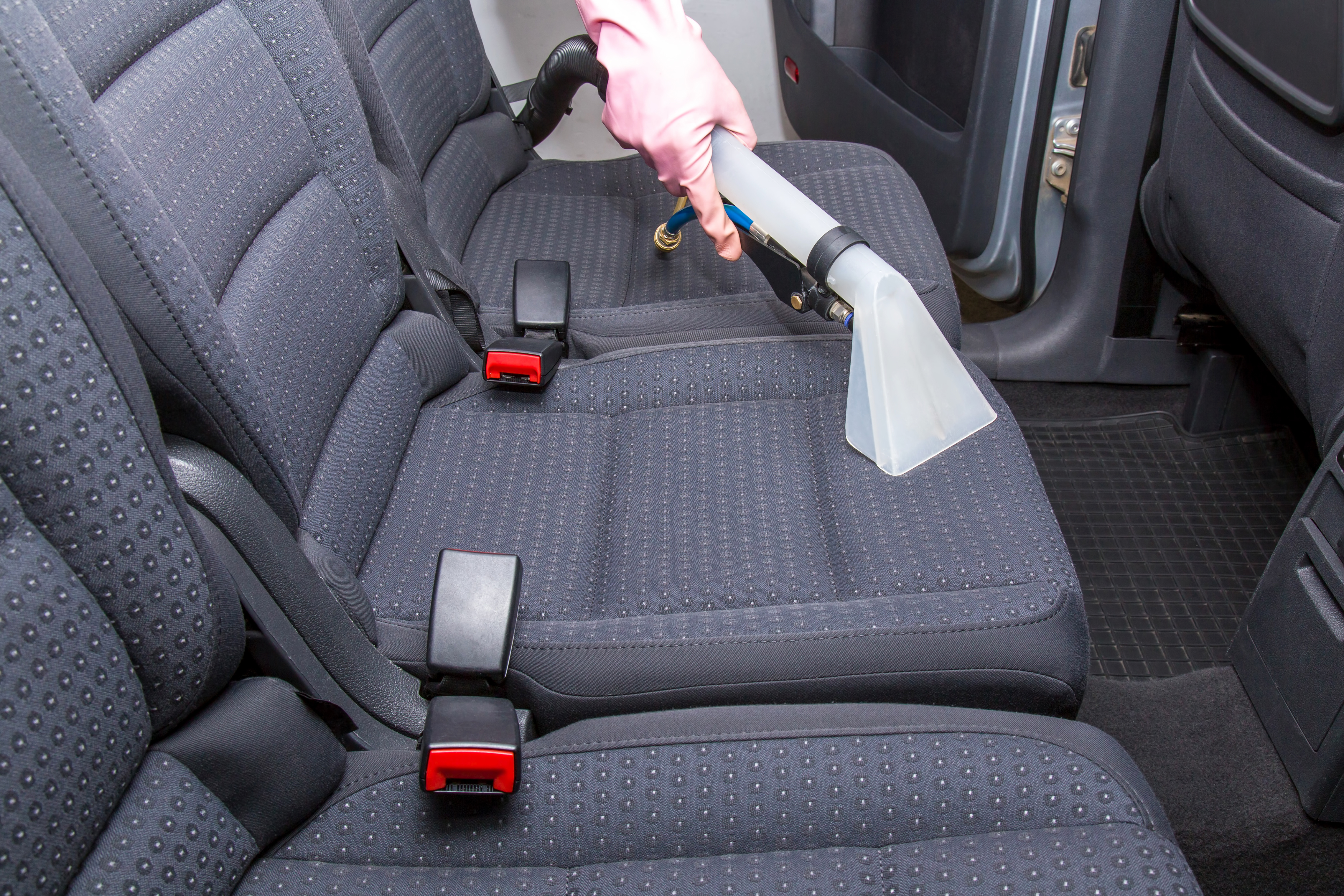 Dampfreiniger für Autositze » So reinigen Sie Ihr Auto bestens